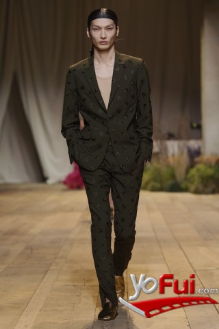 Fotografía en H&M Studio-SS17-Desfile, Paris