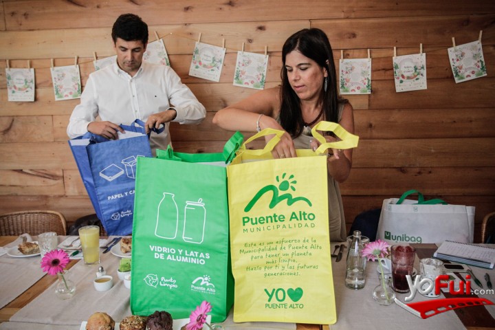 Fotografía en Unibag es la primera fábrica chilena de bolsas reutilizables, Quinoa Restaurant