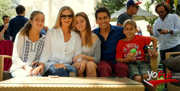 Marcela Vacarreza, Rafael Araneda  (junto a sus hijos)