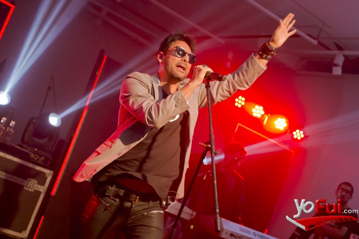 Beto Cuevas deslumbró con su música y estilo
