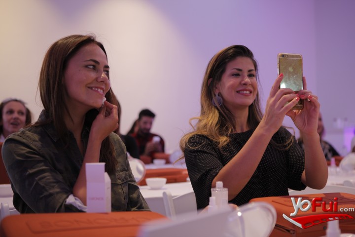 Carolina Bezamat, Vivi Rodríguez
