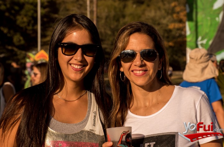 Javiera Flores, Gloria Acevedo