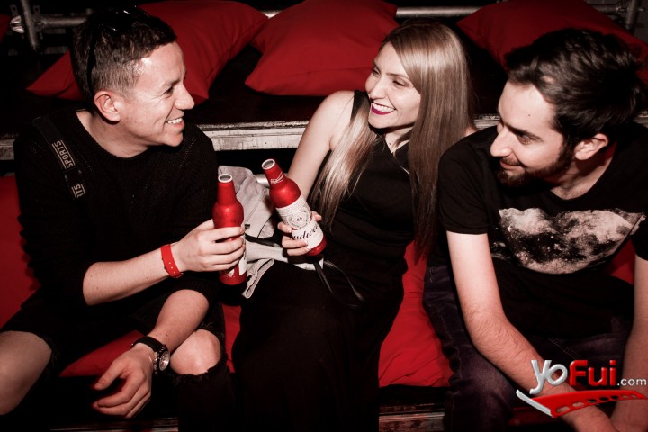 Sergio Villalobos, Karla Moreno, Massiande
