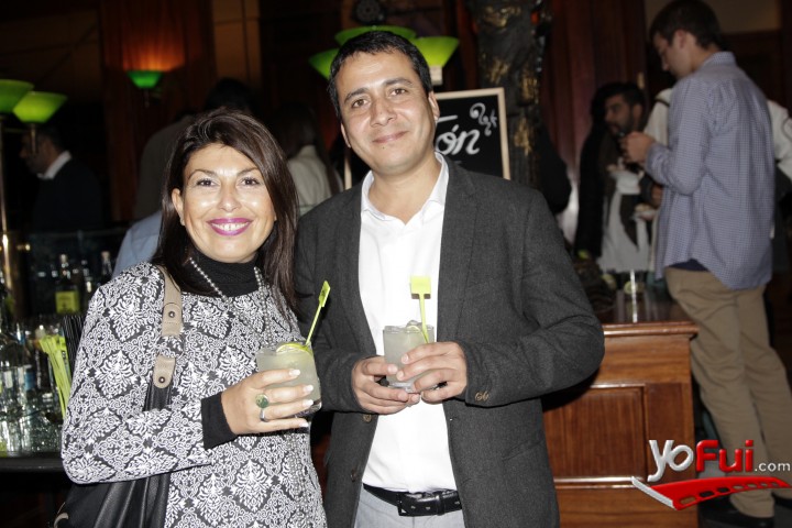 Claudia Olmedo, Claudio Escobar