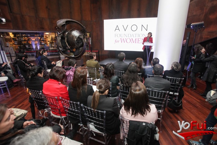 Fotografía en Lanzamiento campaña "S.O.S. Ella" contra la violencia de género / Fundación Avon, GAM