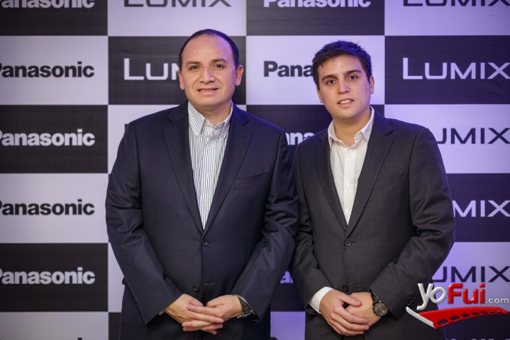 Victor Aguilera Erraz, gerente de MKT y Ventas, Rodrigo Fierro, product manager LUMIX de Panasonic