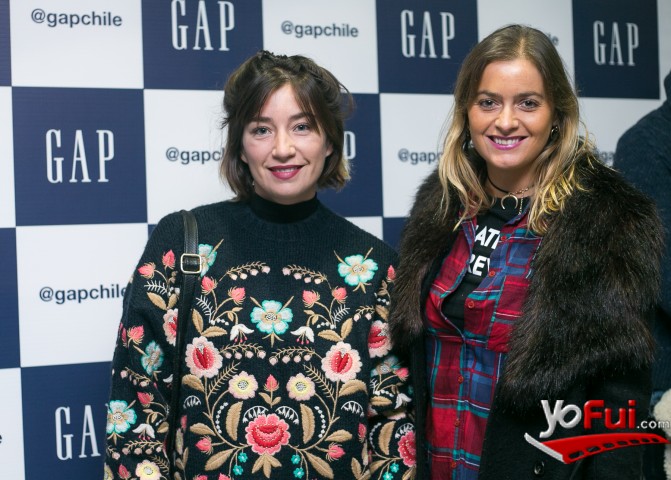 Camila Santa Ana, Antonella Vázquez