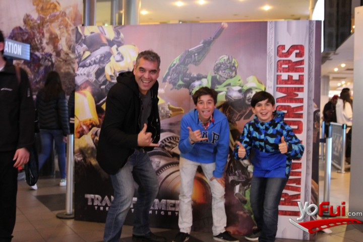 Alejandro Chávez con su hijo y un amigo