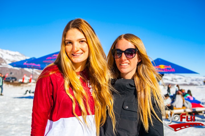 María Jesús Vildósola, Sophie Robertson