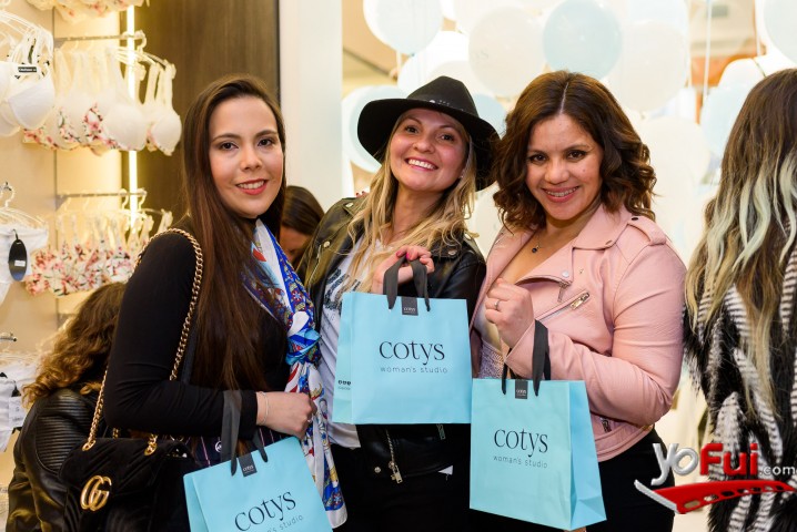 YoFui.com Re apertura de la tienda Cotys, Cotys (7633)