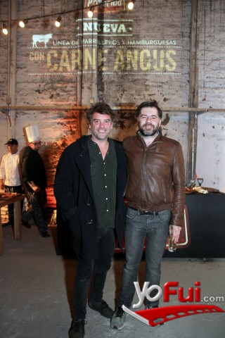 Diego Muñoz, Raimundo Encina