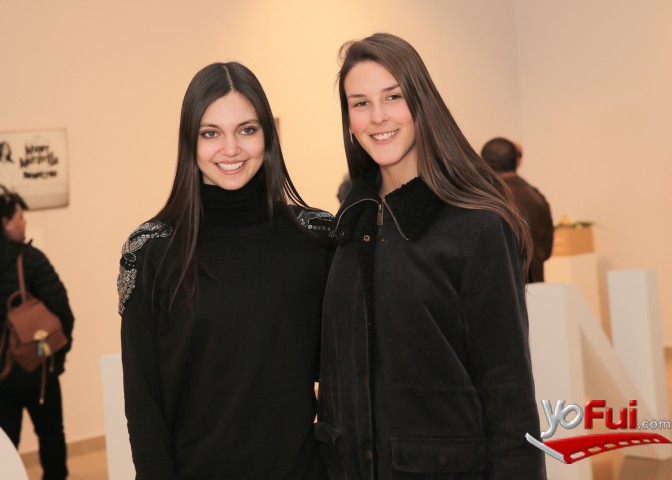 Daniela Muñoz, Camila Scheel