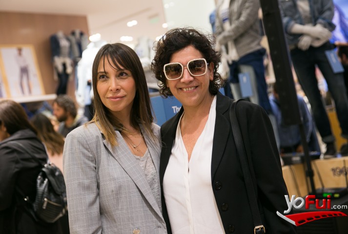 Fotografía en Gap presenta su nueva versión de Denim, Tienda GAP