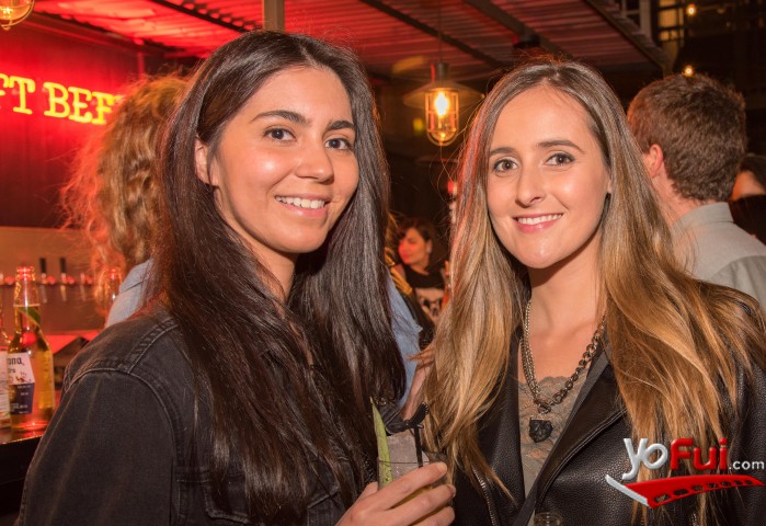 Vania Abarca, Antonia Rivero