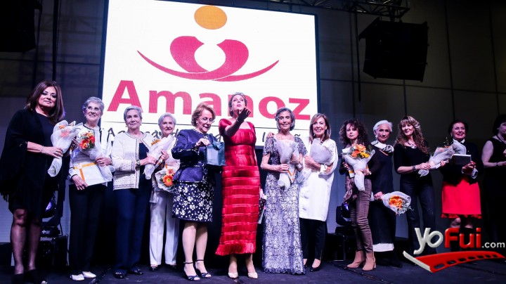 Fotografía en Fundación Amanoz "los años se visten de moda", Hotel W