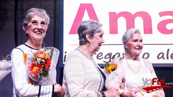 Fotografía en Fundación Amanoz "los años se visten de moda", Hotel W