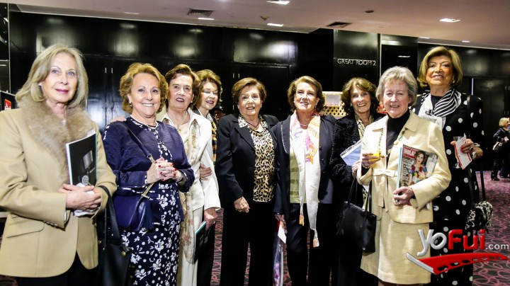 Fotografía en Fundación Amanoz "los años se visten de moda", Hotel W