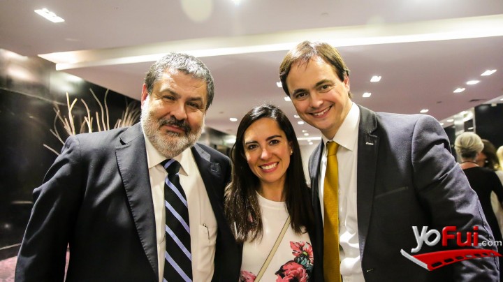 Fotografía en Fundación Amanoz "los años se visten de moda", Hotel W