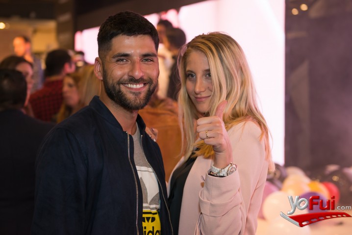Vicente Hostolaza, Valentina Jadue