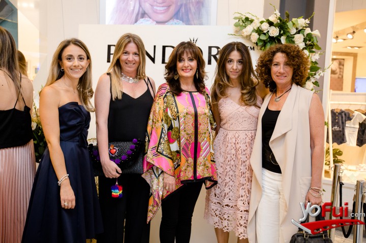 Macarena Mery Satt, Marisol Camiroaga, María Eugenia Goiri, Francisca Mery Satt, Isabel De Iruarrizaga