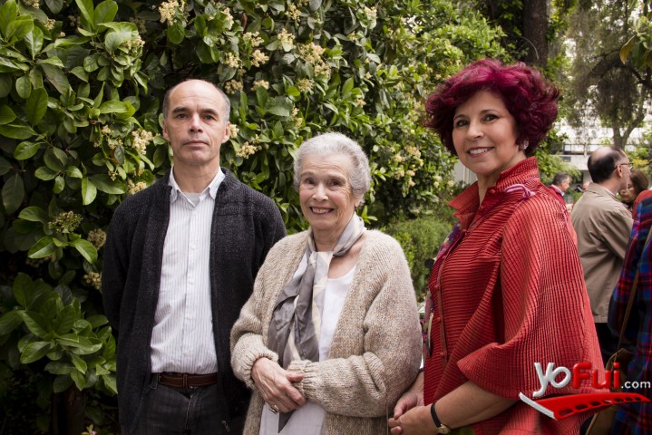 Jorge Gibbons, Angela Escobar, Isabel Sáa