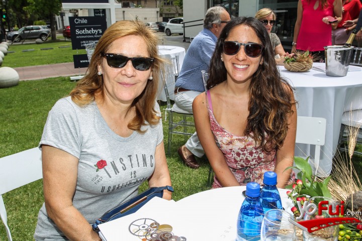 Victoria Urzúa, Cindy Griggs