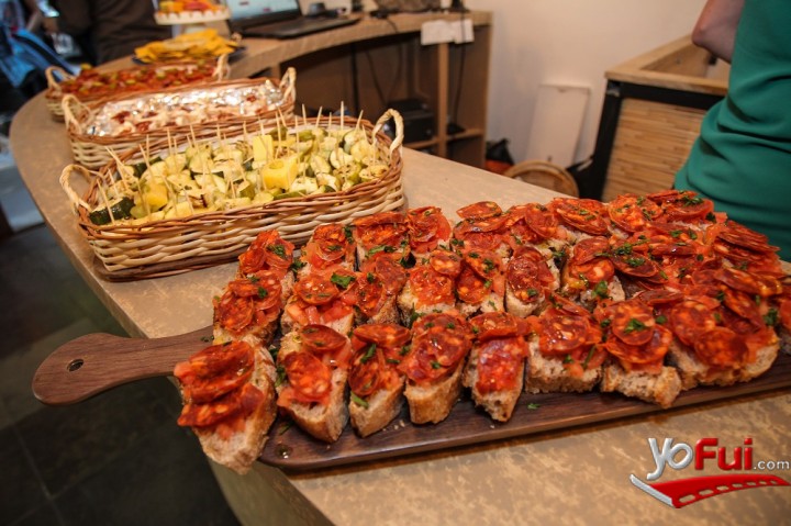 Fotografía en Santiago Wine Club relanza su tienda y estrena emporio gastronómico, Santiago Wine Club