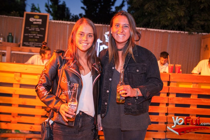 Laura Larraín, Isidora Langdon