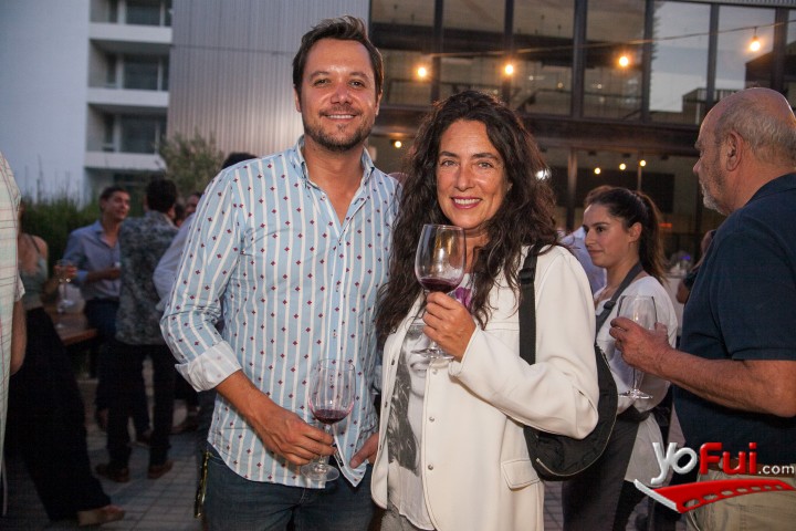 Daniel Greve, Carolina Silva