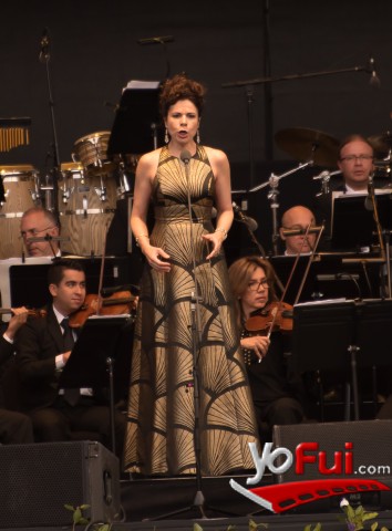 Soprano Ana María Martínez