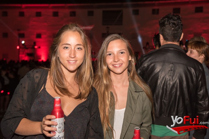 Daniela Young, Paula Cordero