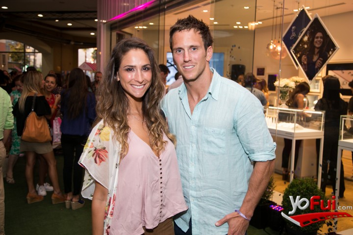 Valentina Rojas, Javier Flores