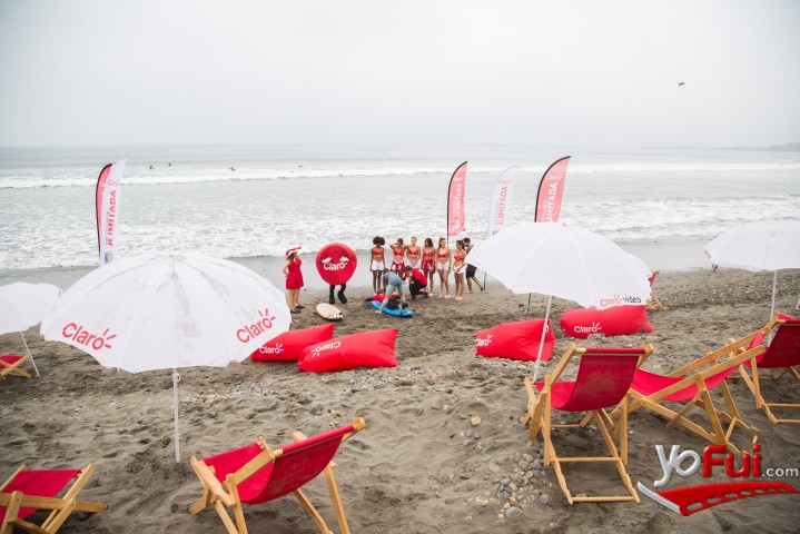 Fotografía en Claro Verano e Isidora Ureta realizaron exclusiva clase de surf, Playa La Boca
