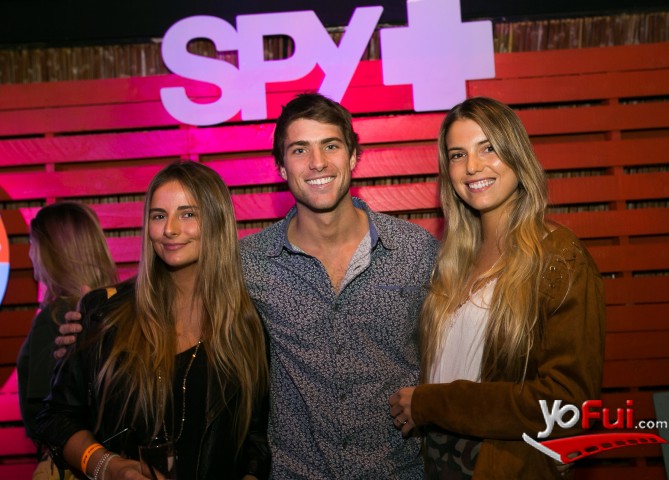 YoFui.com SPY+ presentó los nuevos anteojos que te hacen ver la vida más feliz, Restaurant Santa Pizza (8032)