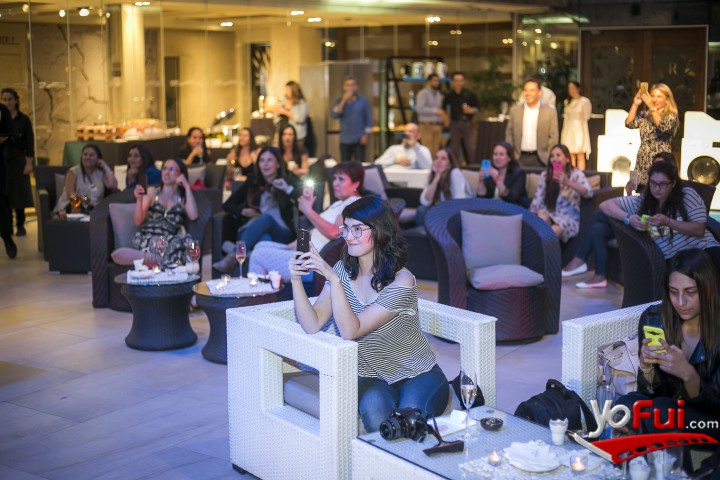 Fotografía en Midea celebra sus 50 años con novedosos lanzamientos en Chile, Hotel Renaissance Santiago