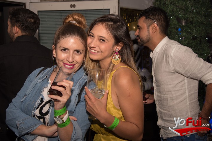 Silvia Vera, Elizabeth Veas