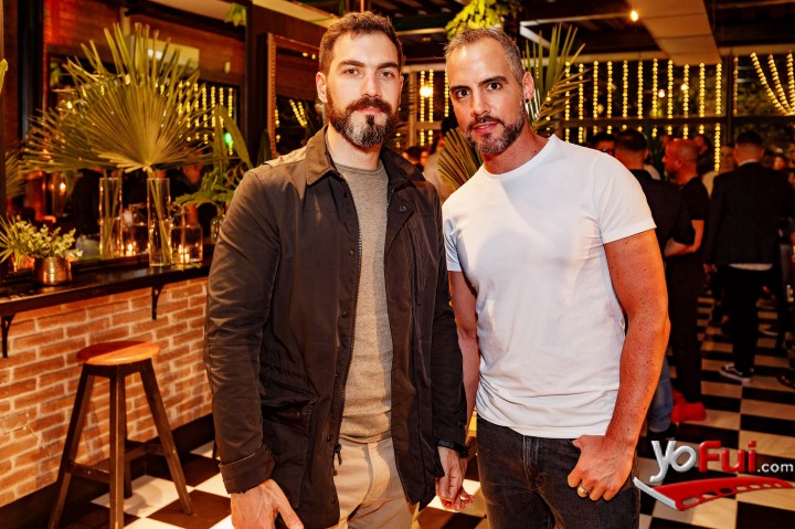 Alexandros Apostolakis, Guillermo Torres