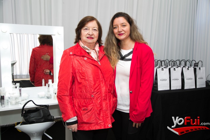 Marina Meneses Weber, Julia Salas