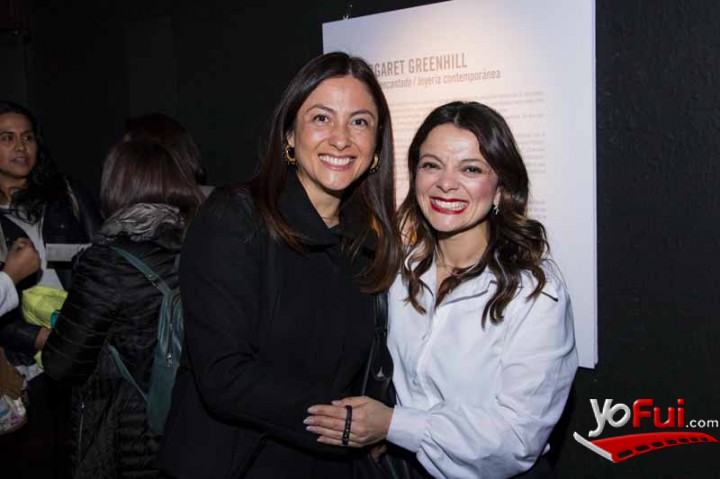 María Cristina Au, Margaret Greenhill