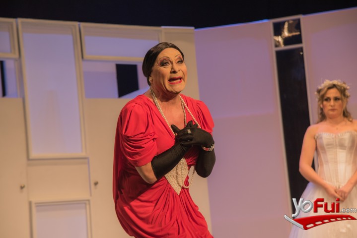 Avant Première - Eglantina Una Vieja Fantástica