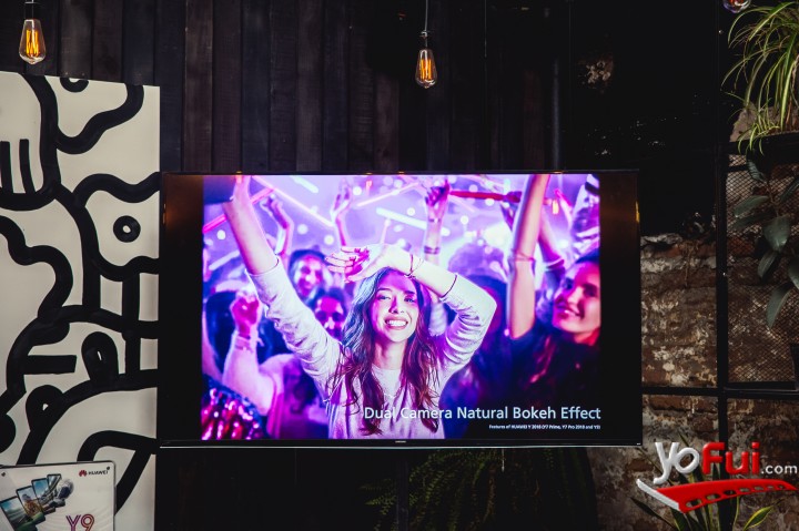 Fotografía en Conocidos youtubers nacionales se tomaron la Serie Y de Huawei, Casona