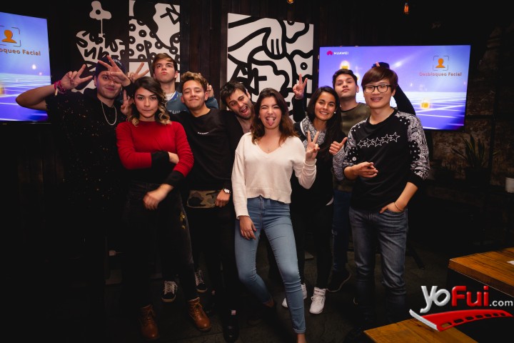 Fotografía en Conocidos youtubers nacionales se tomaron la Serie Y de Huawei, Casona