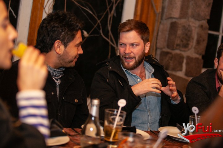 Fotografía en Lanzamiento Cenas Clandestinas de Brujas de Salamanca, Restaurant de El Arrayán