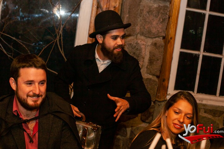 Fotografía en Lanzamiento Cenas Clandestinas de Brujas de Salamanca, Restaurant de El Arrayán