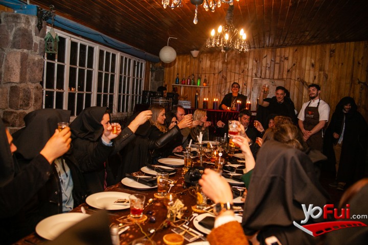 Fotografía en Lanzamiento Cenas Clandestinas de Brujas de Salamanca, Restaurant de El Arrayán
