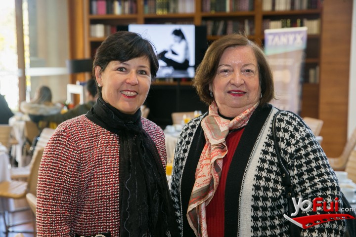 Claudia Contreras, Marina Meneses Weber