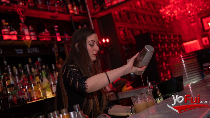 Fotografía en Fiesta de los 40.000 cocteles del Red Luxury Bar, Red Luxury Bar