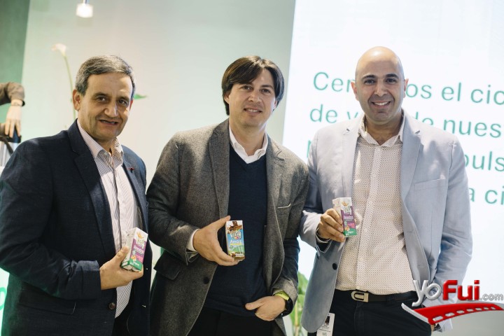 YoFui.com El Poder de cambiar el mundo con Vilay, Edificio Neruda (8311)