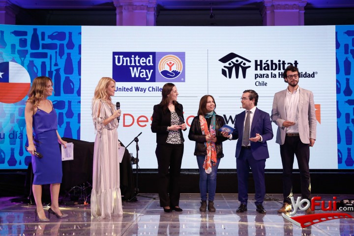 Diana Bolocco en P&G celebra sus primeros 35 años en el país mejorando el día de los chilenos