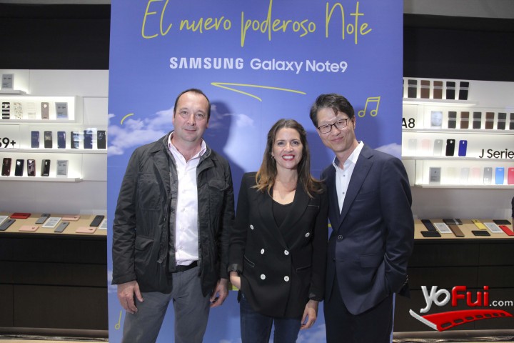Eduardo Román, Monserrat Alvarez, Simon Lee